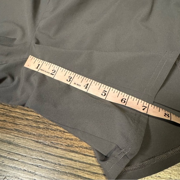 Gymshark Arrival 5” Slim Fit gray shorts size small - Picture 9 of 9